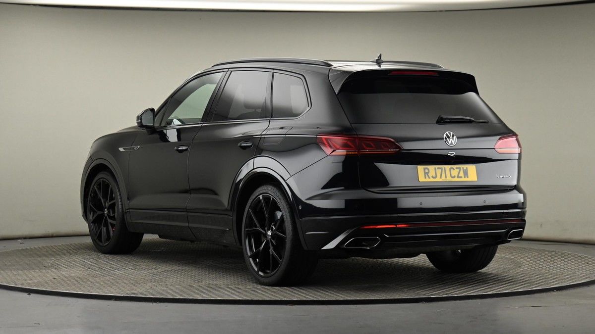 Volkswagen Touareg Image 24