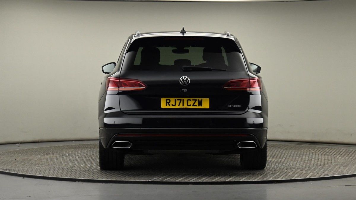 Volkswagen Touareg Image 25