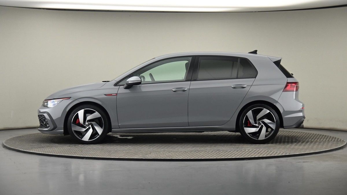 Volkswagen Golf Image 22