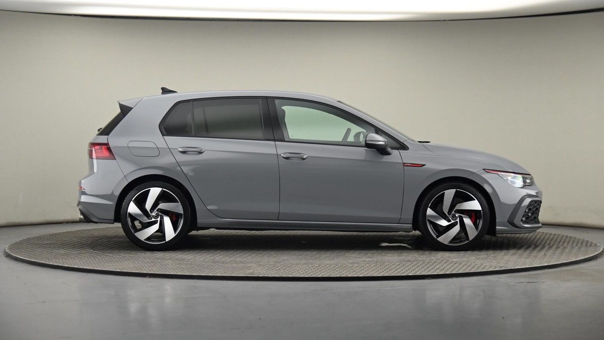 Volkswagen Golf Image 26