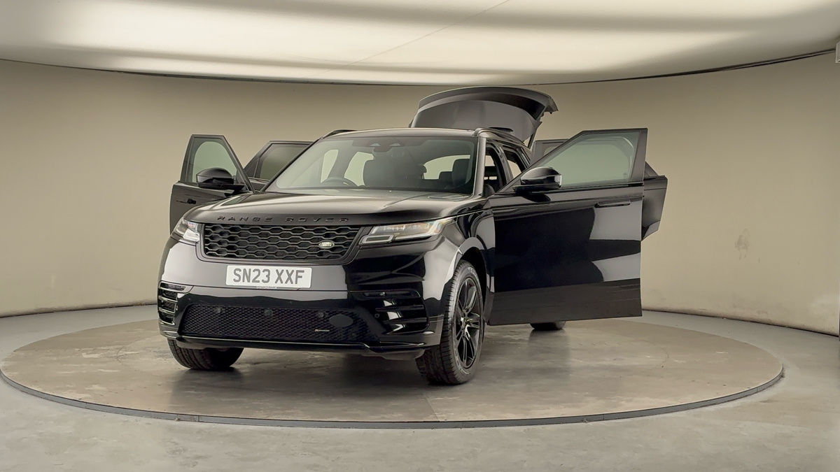 More views of Land Rover Range Rover Velar