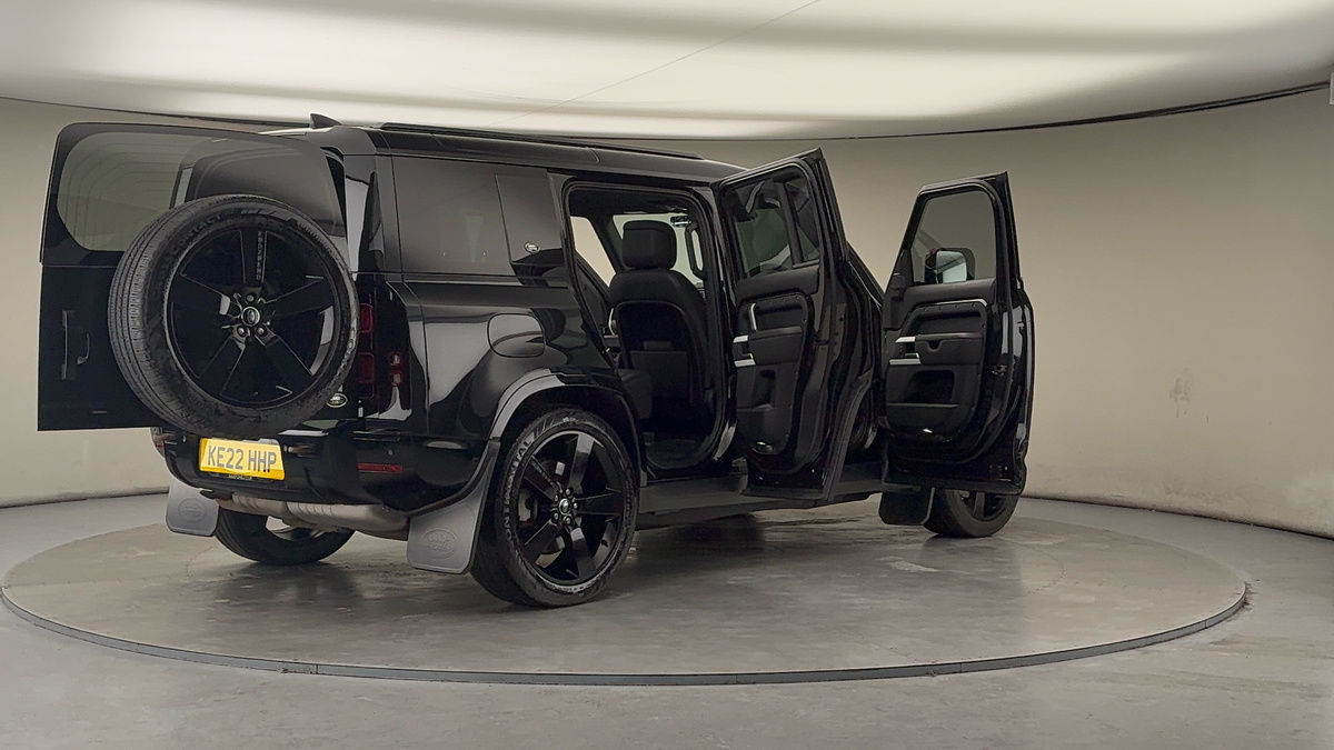 More views of Land Rover Defender 110