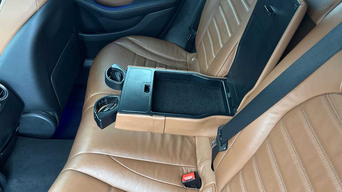 Mercedes-Benz GLC Image 9