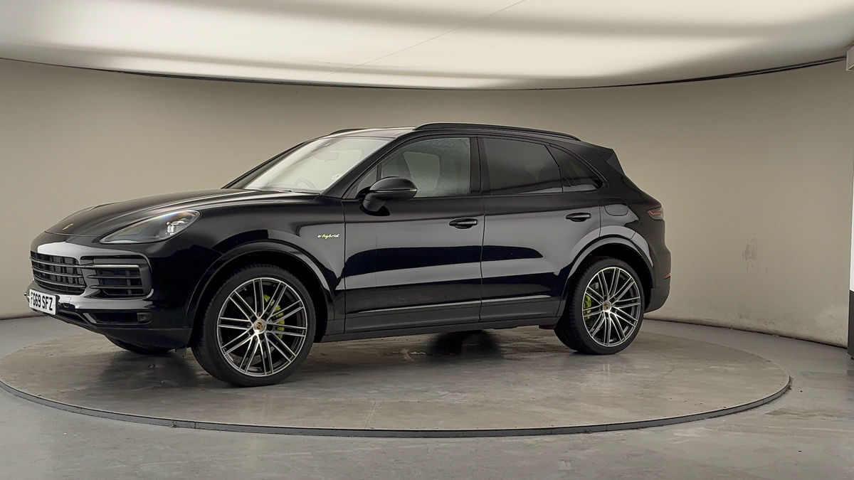 More views of Porsche Cayenne