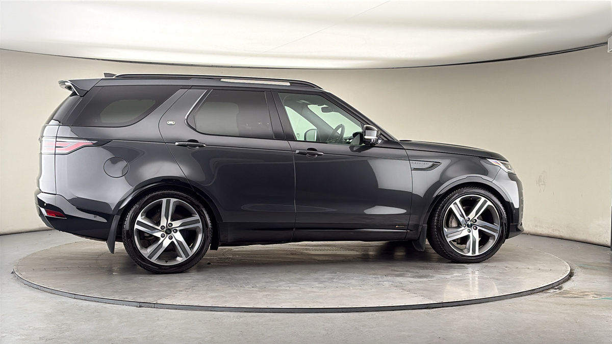 More views of Land Rover Discovery