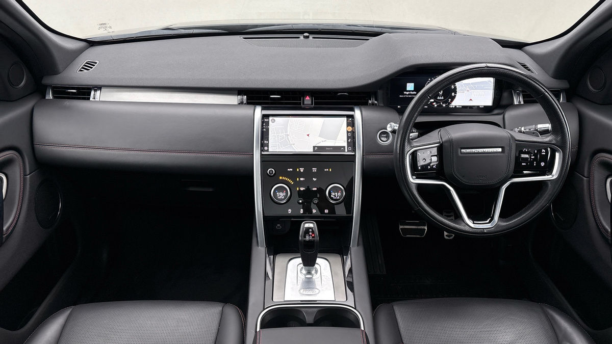 Land Rover Discovery Sport Image 12