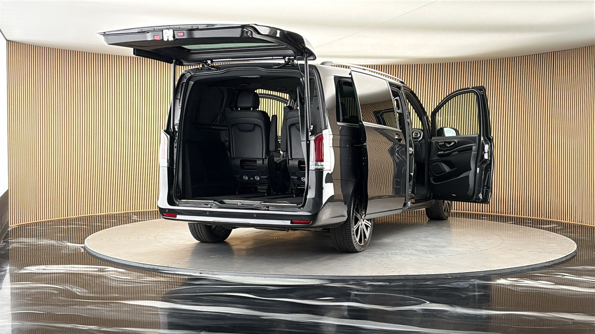 More views of Mercedes-Benz V Class