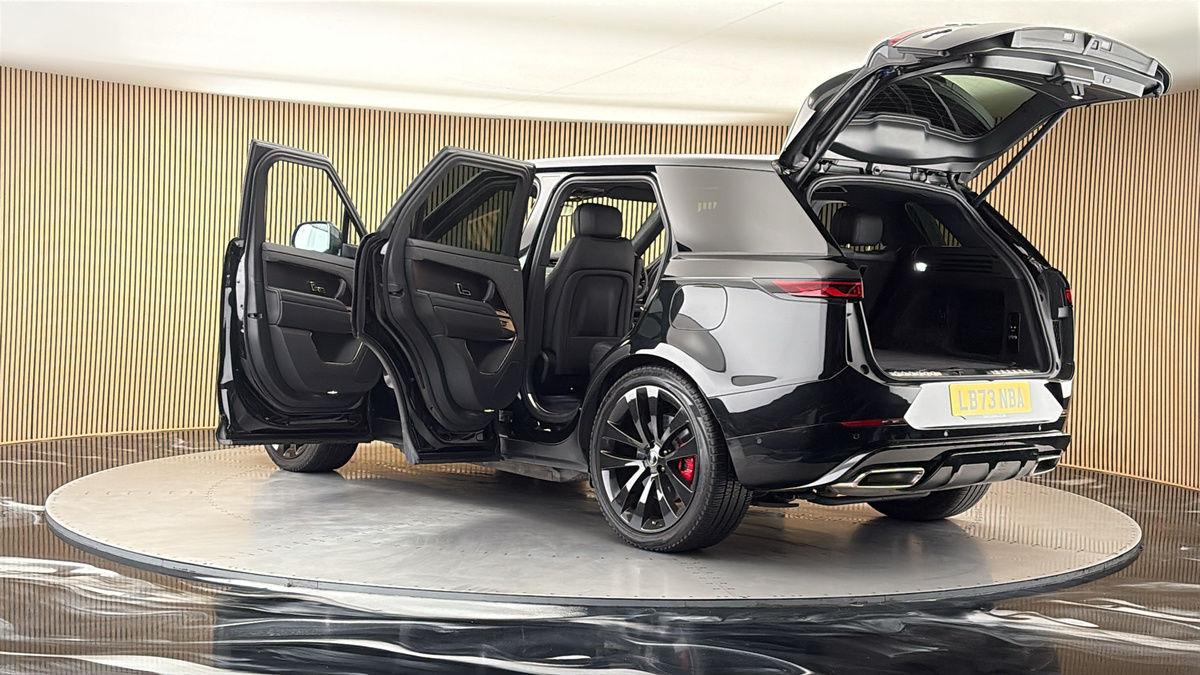 More views of Land Rover Range Rover Sport
