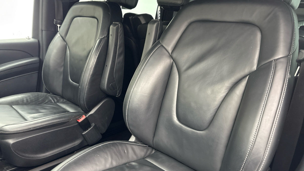 Mercedes-Benz V Class Image 7