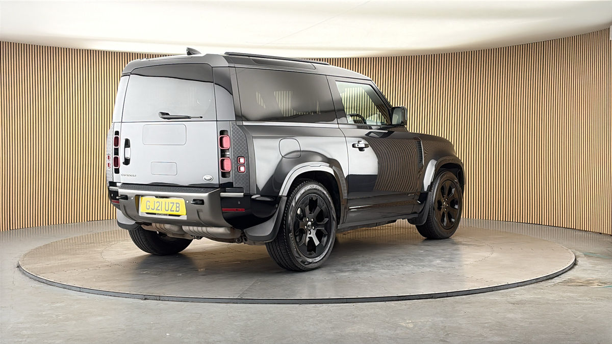 More views of Land Rover Defender 90