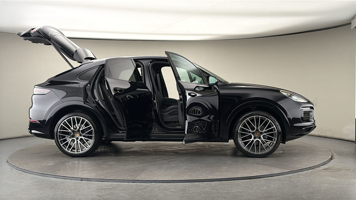 More views of Porsche Cayenne