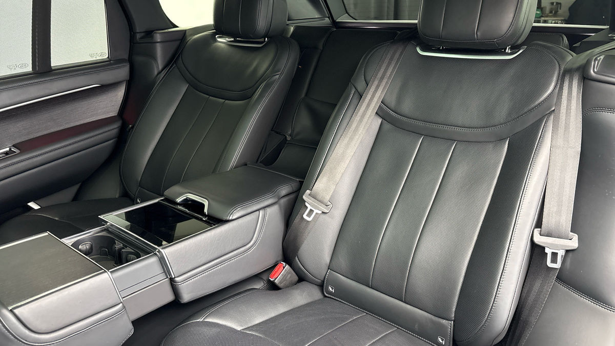 Land Rover Range Rover Image 8