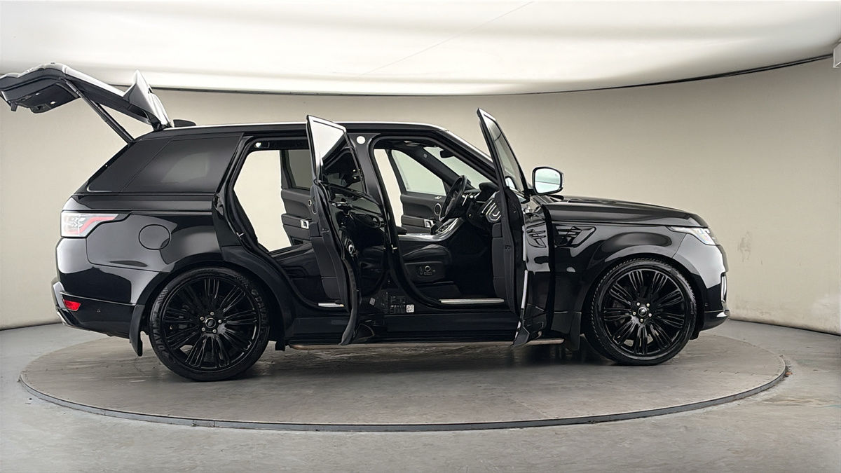 More views of Land Rover Range Rover Sport