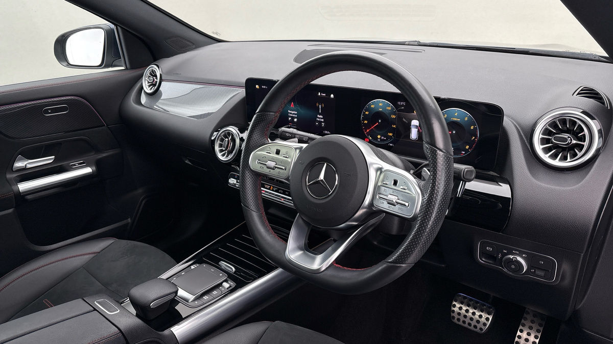 Mercedes-Benz GLA Image 5