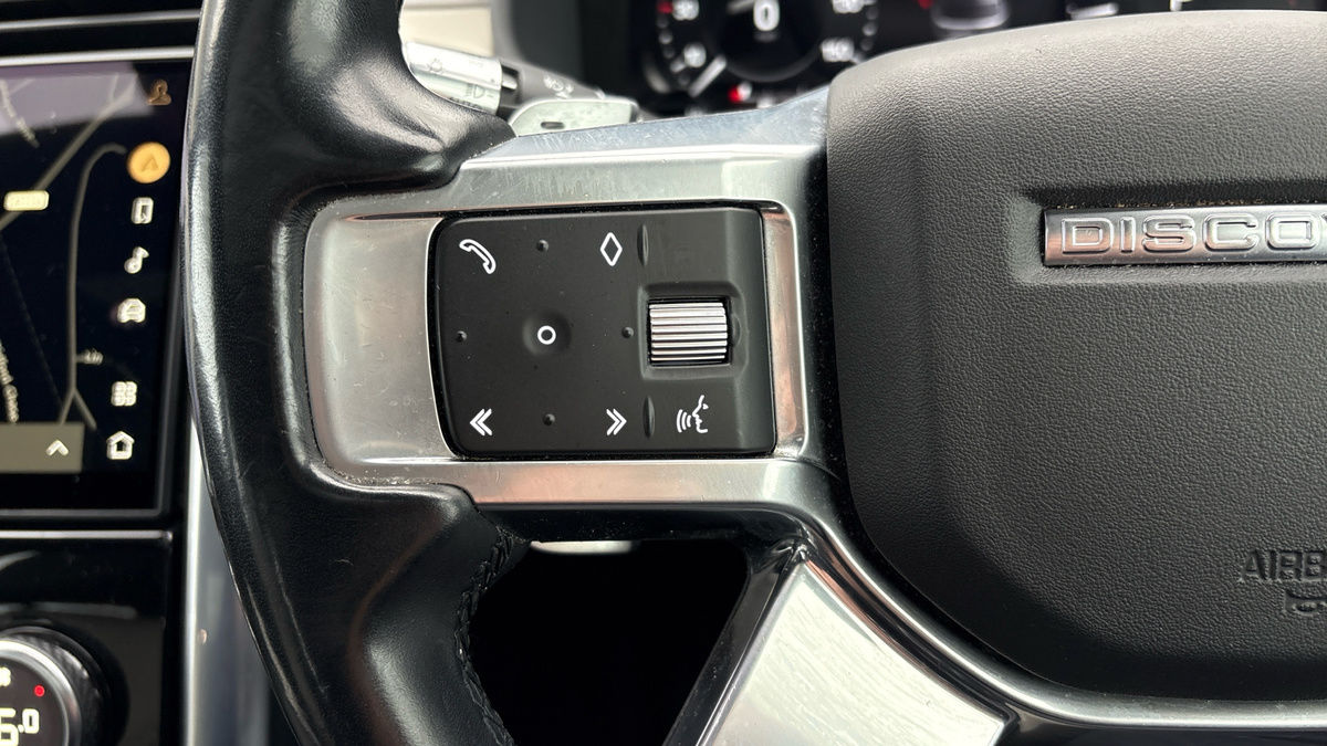 Land Rover Discovery Image 13