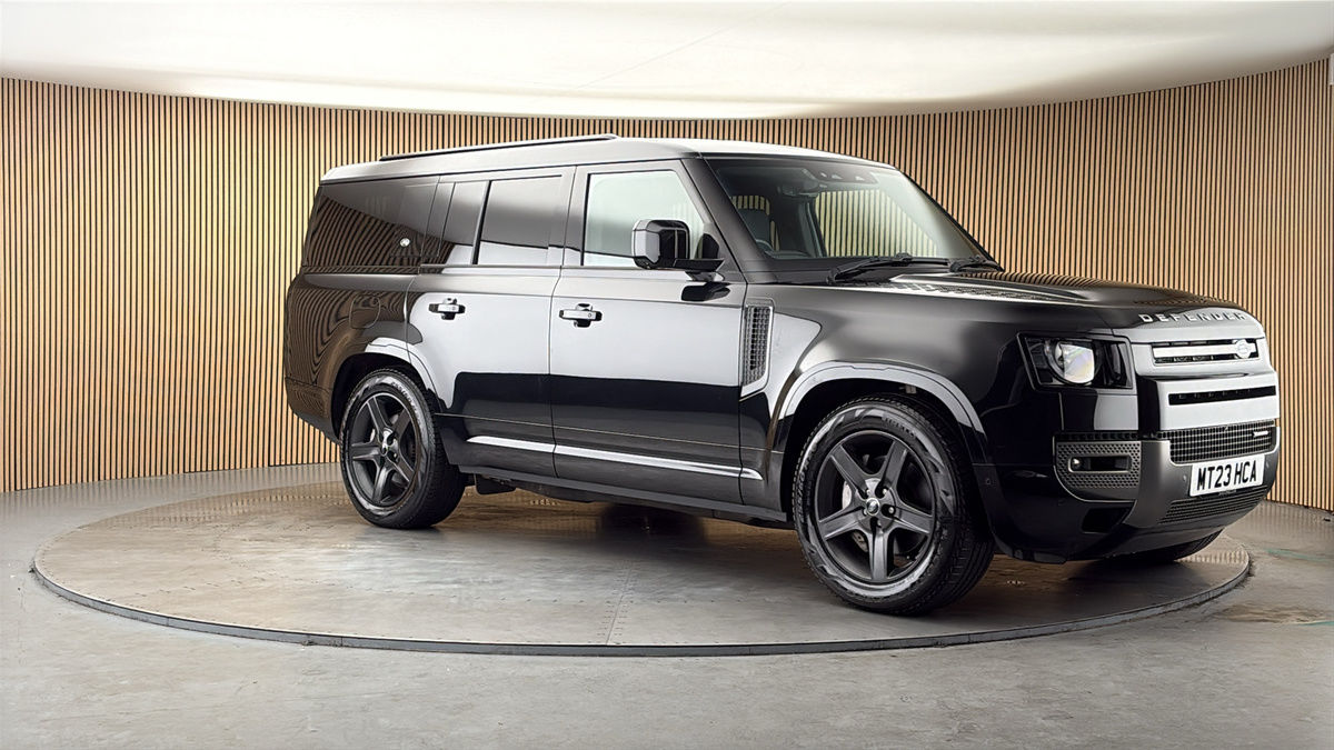 More views of Land Rover Defender 130