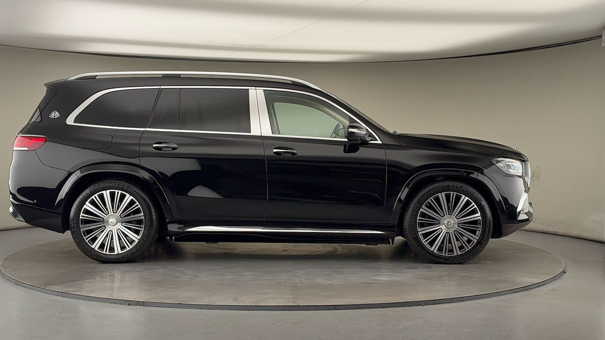 Mercedes-Benz Maybach GLS Image 16