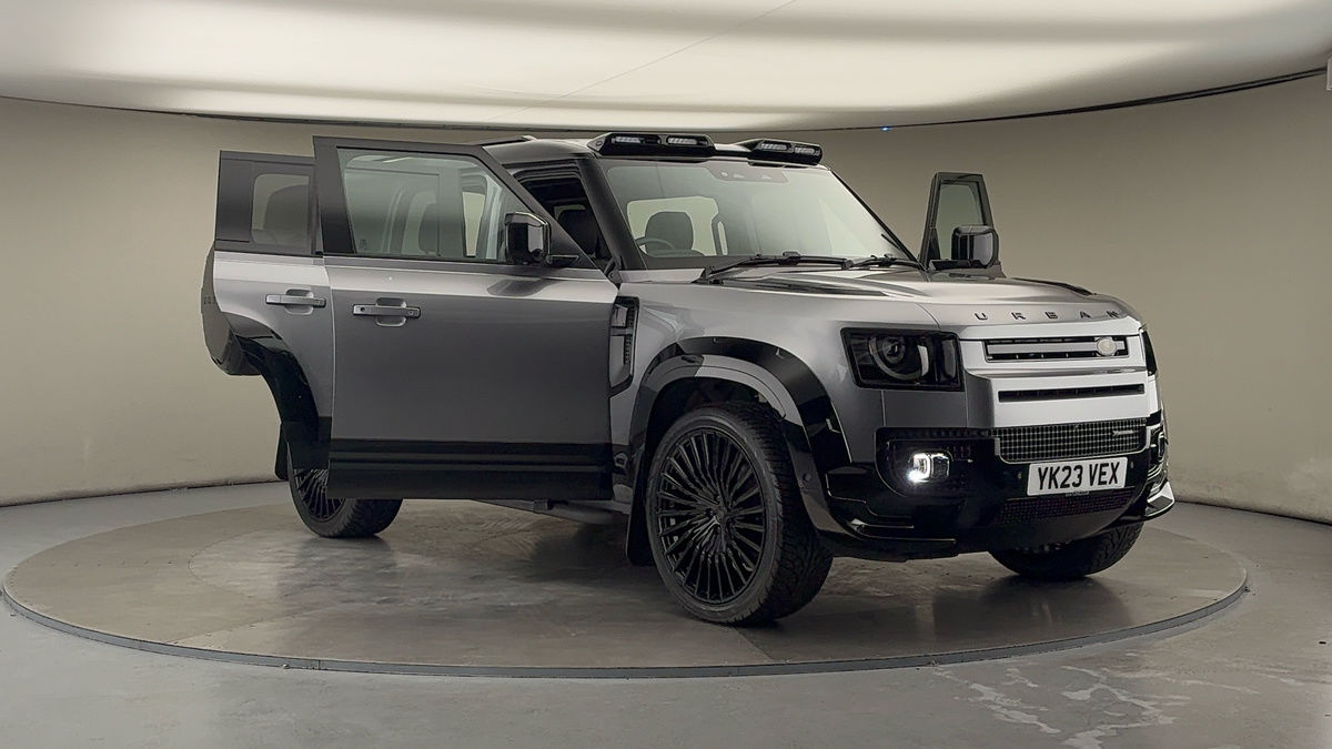 More views of Land Rover Defender 110