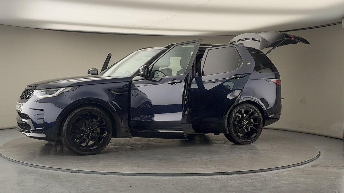 More views of Land Rover Discovery