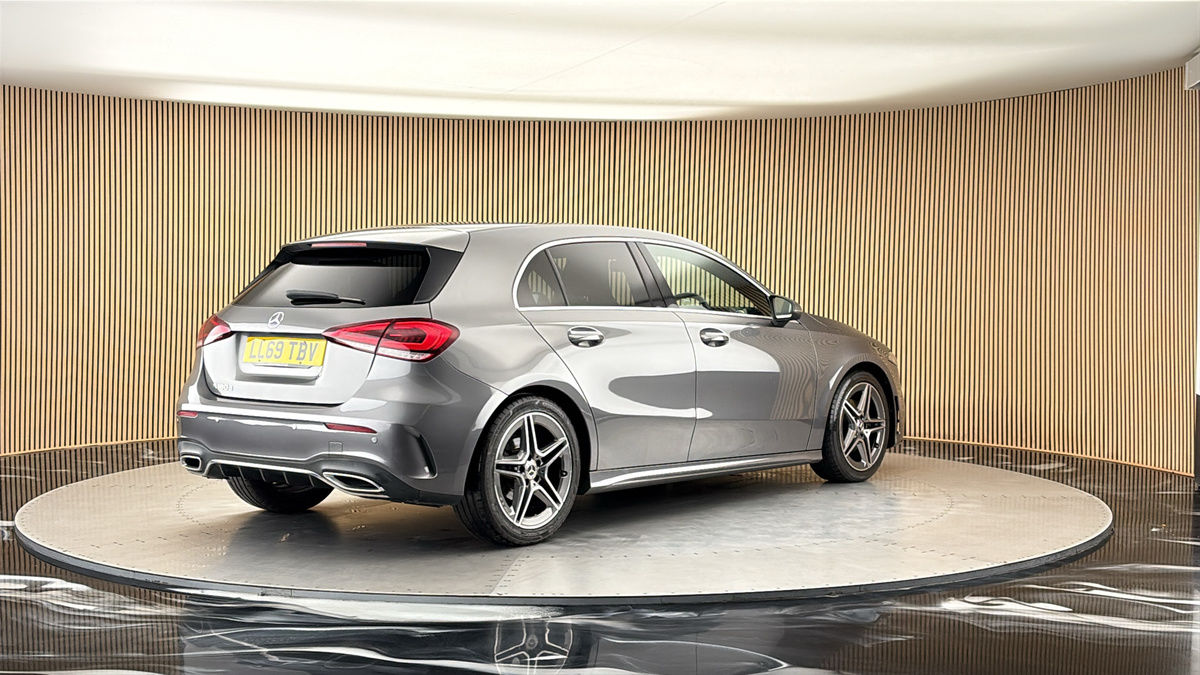 Mercedes-Benz A Class Image 21