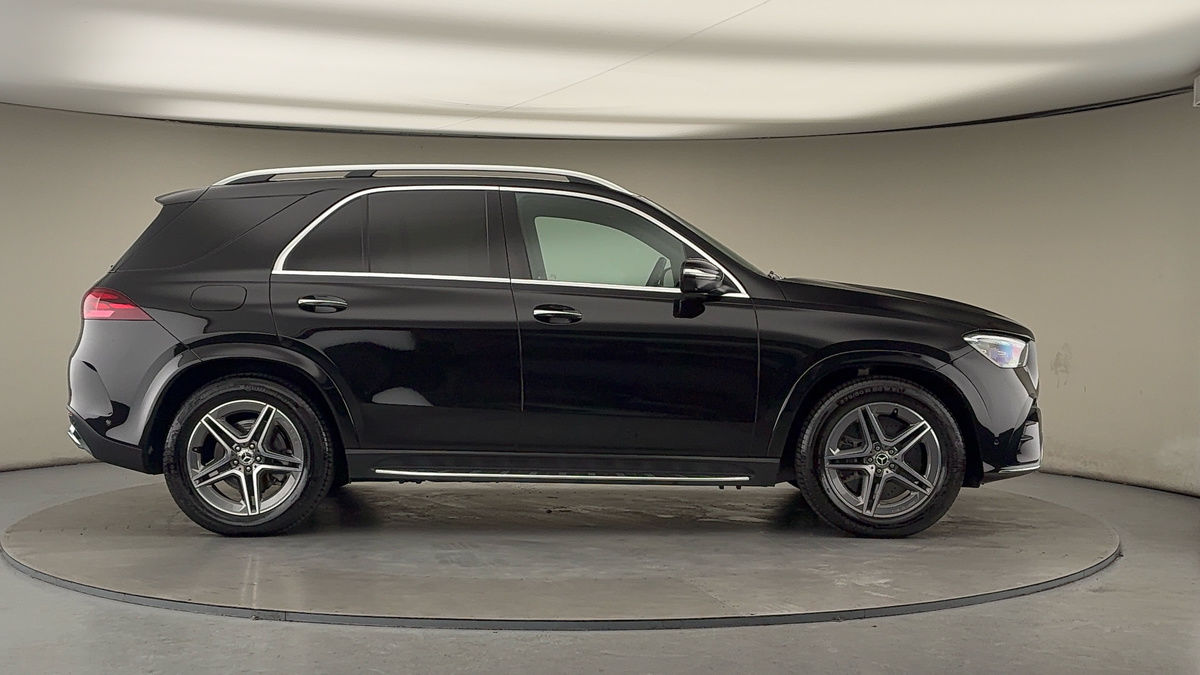 Mercedes-Benz GLE Image 16