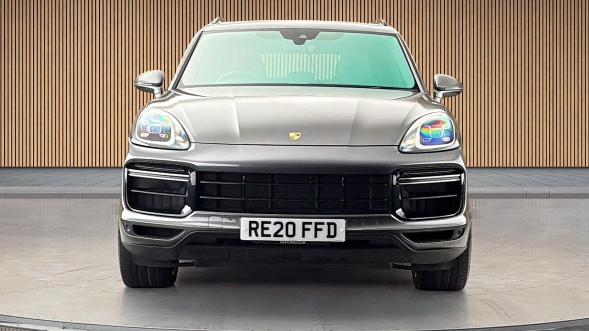Porsche Cayenne Image 3
