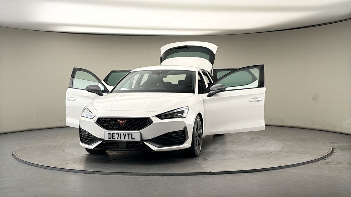 More views of CUPRA Leon