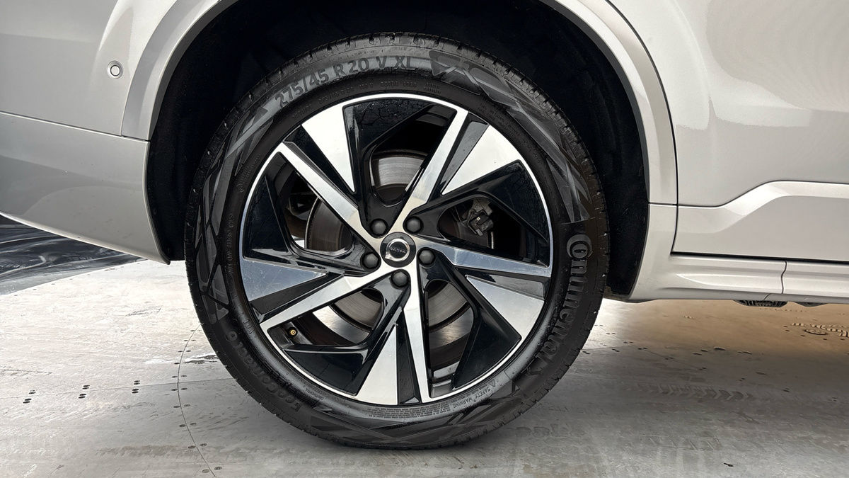 Volvo XC90 Image 10