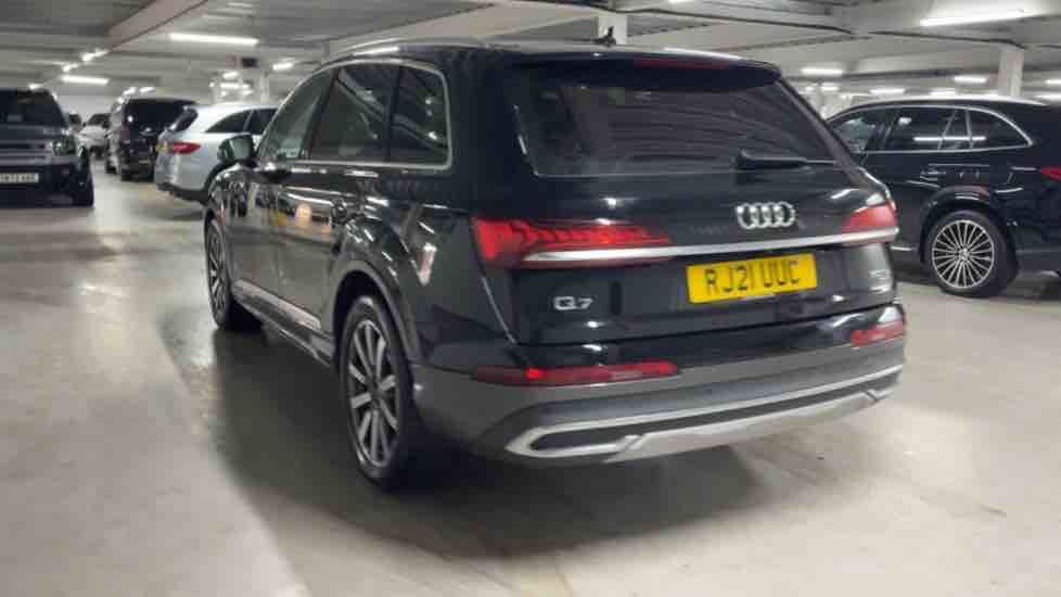 More views of Audi Q7