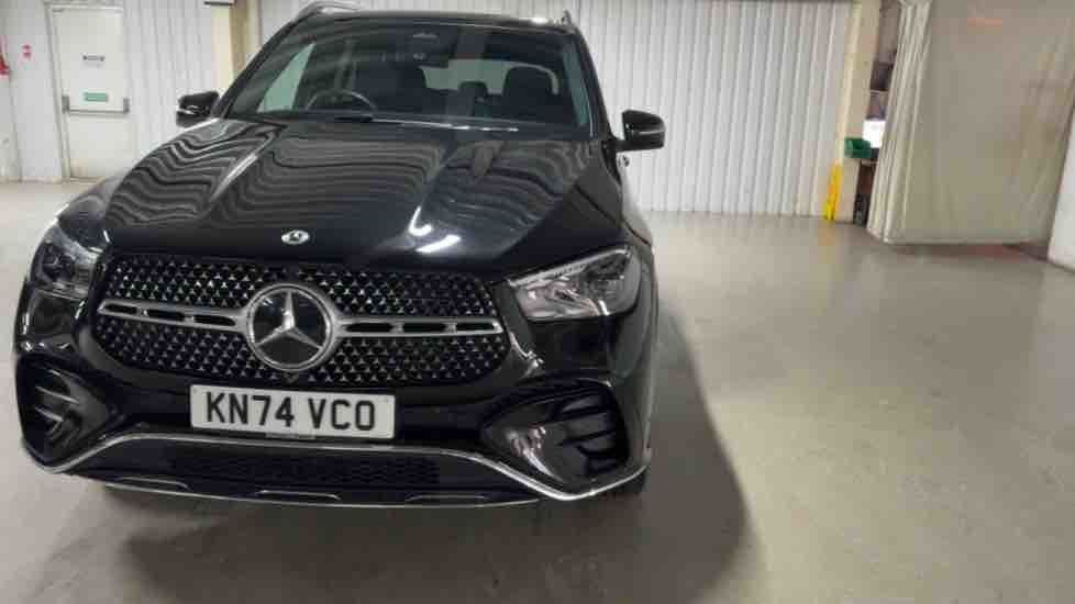 More views of Mercedes-Benz GLE