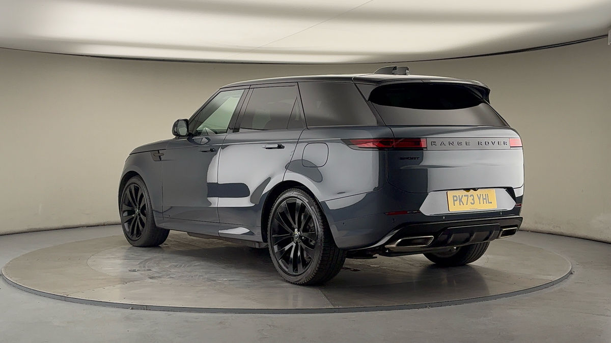 Land Rover Range Rover Sport Image 2