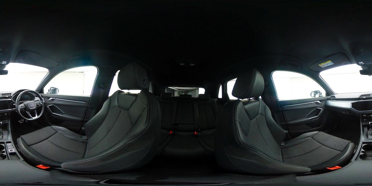 More views of Audi Q3
