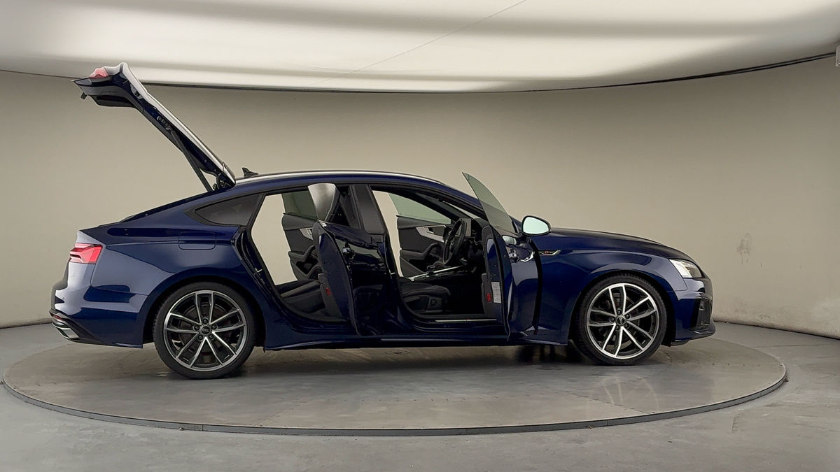 More views of Audi A5