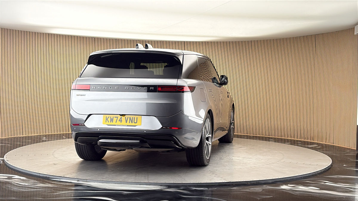 More views of Land Rover Range Rover Sport