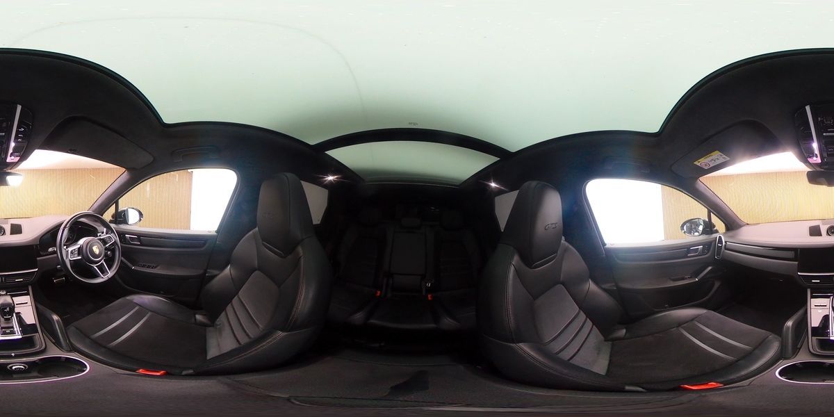 More views of Porsche Cayenne