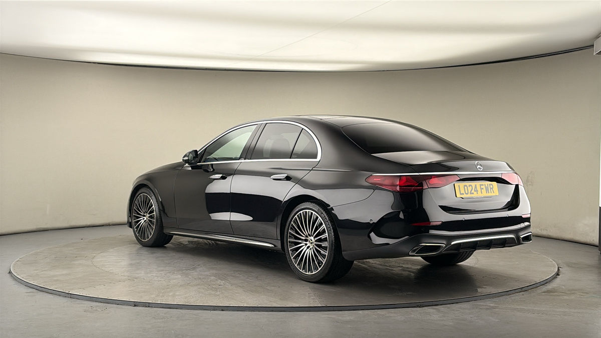 Mercedes-Benz E Class Image 2