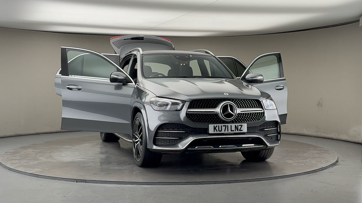 More views of Mercedes-Benz GLE
