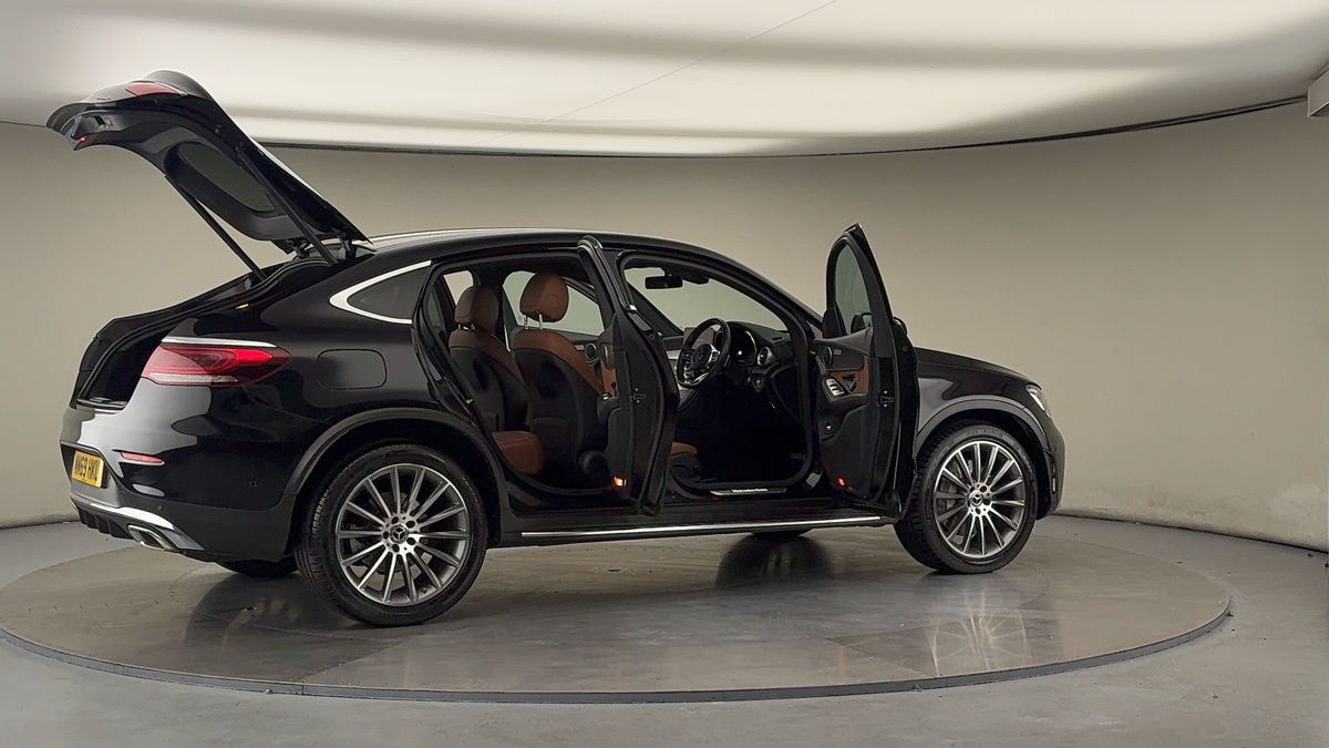 More views of Mercedes-Benz GLC