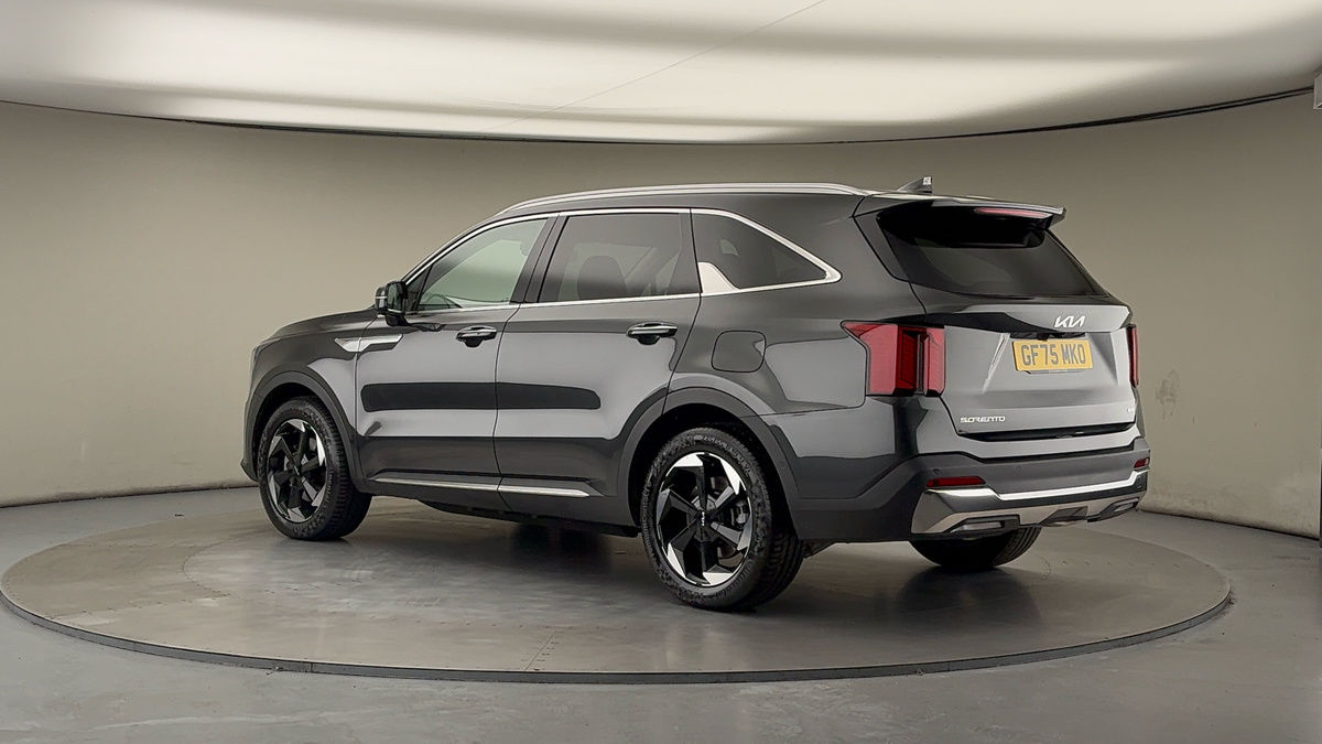 More views of Kia Sorento