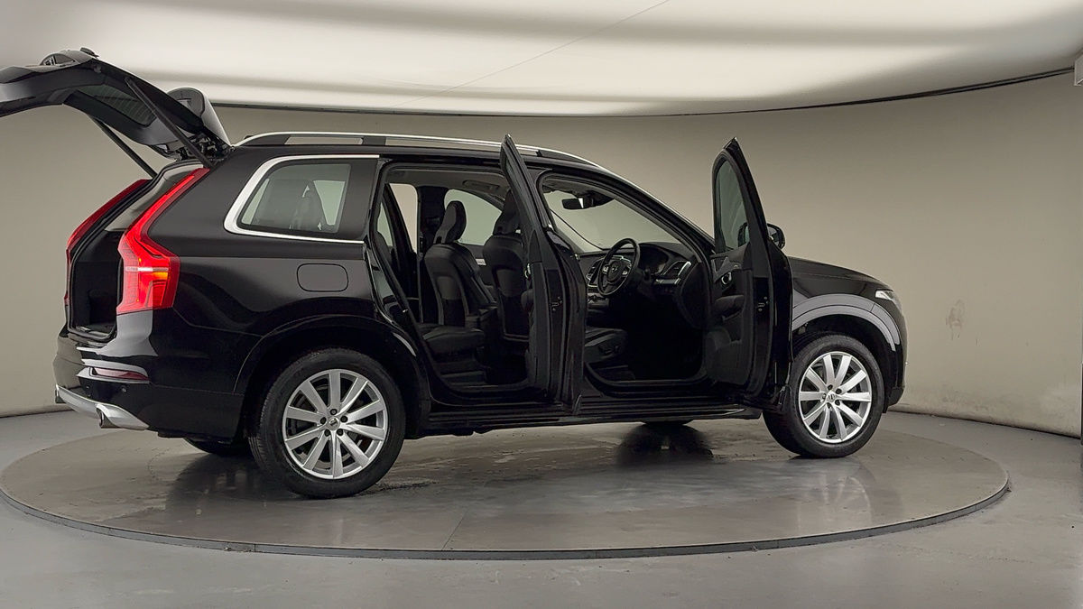 More views of Volvo XC90