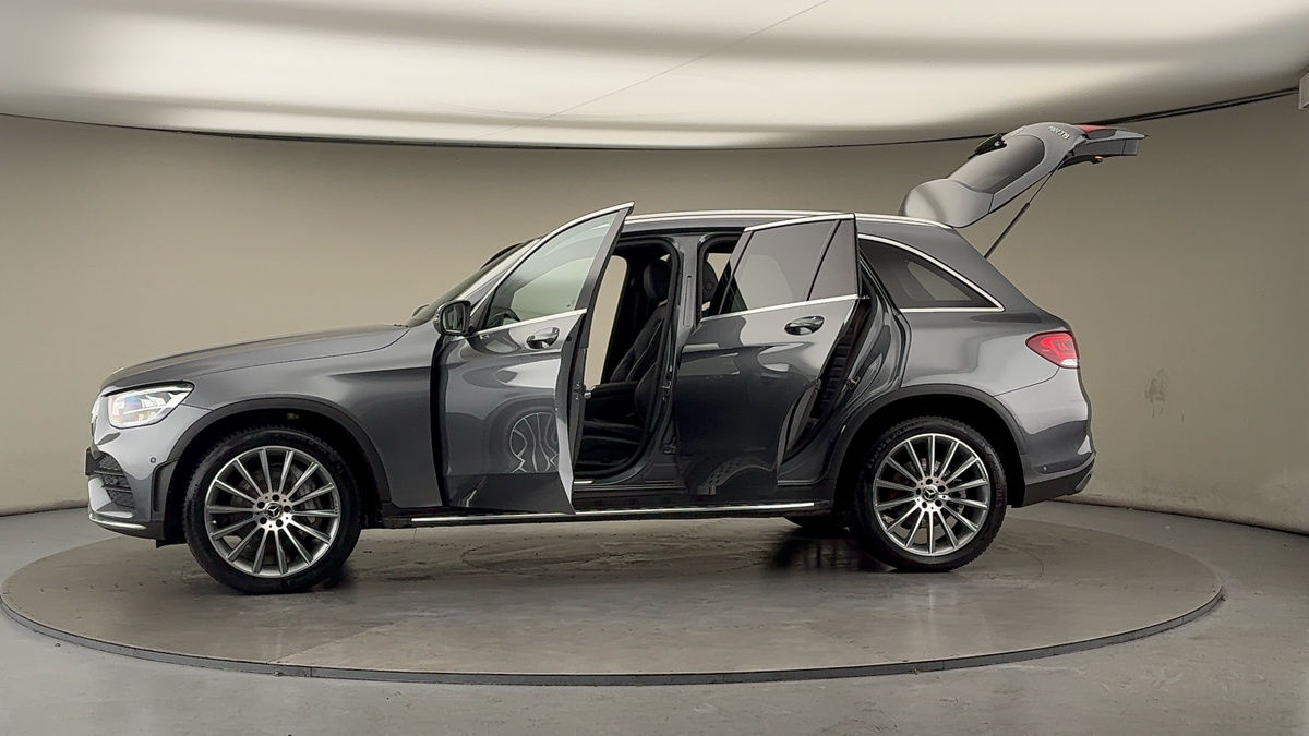 More views of Mercedes-Benz GLC