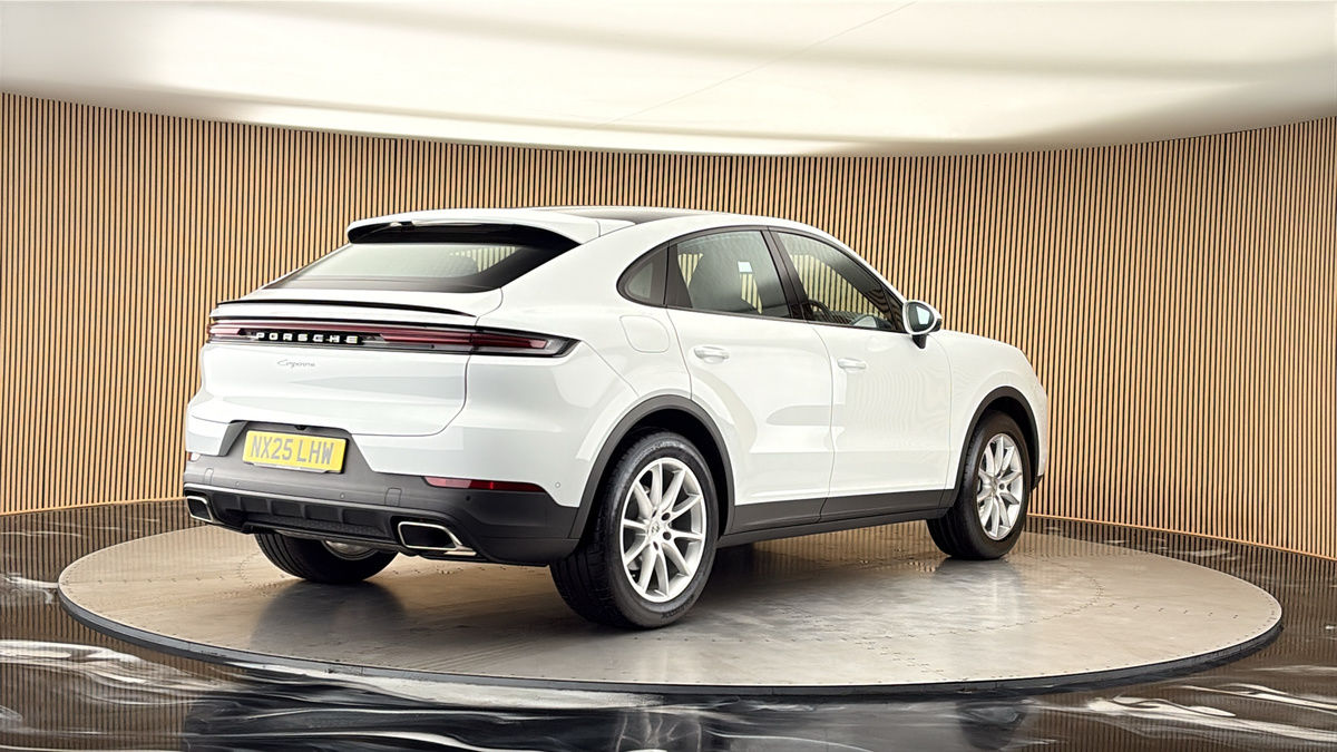 More views of Porsche Cayenne
