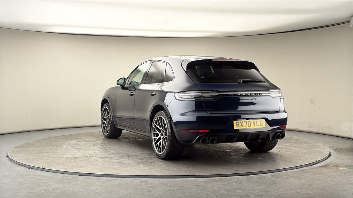 More views of Porsche Macan