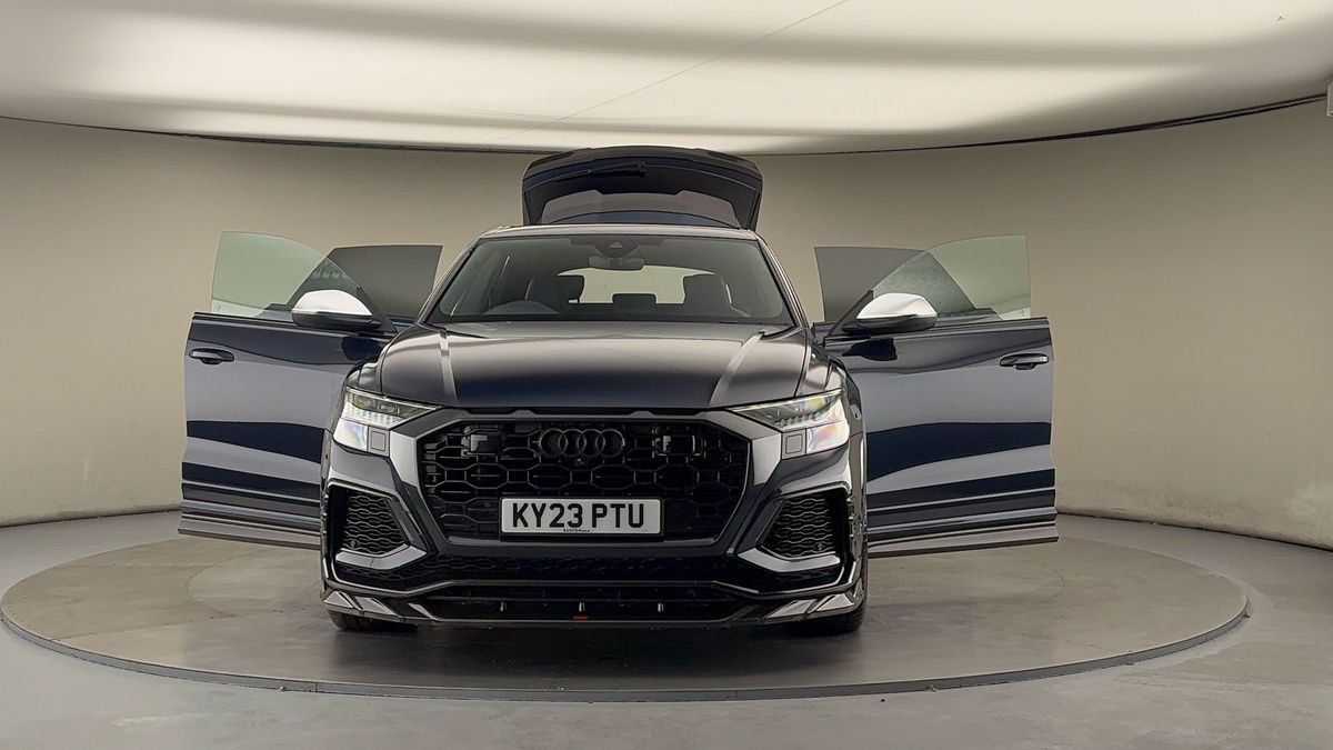 More views of Audi RSQ8