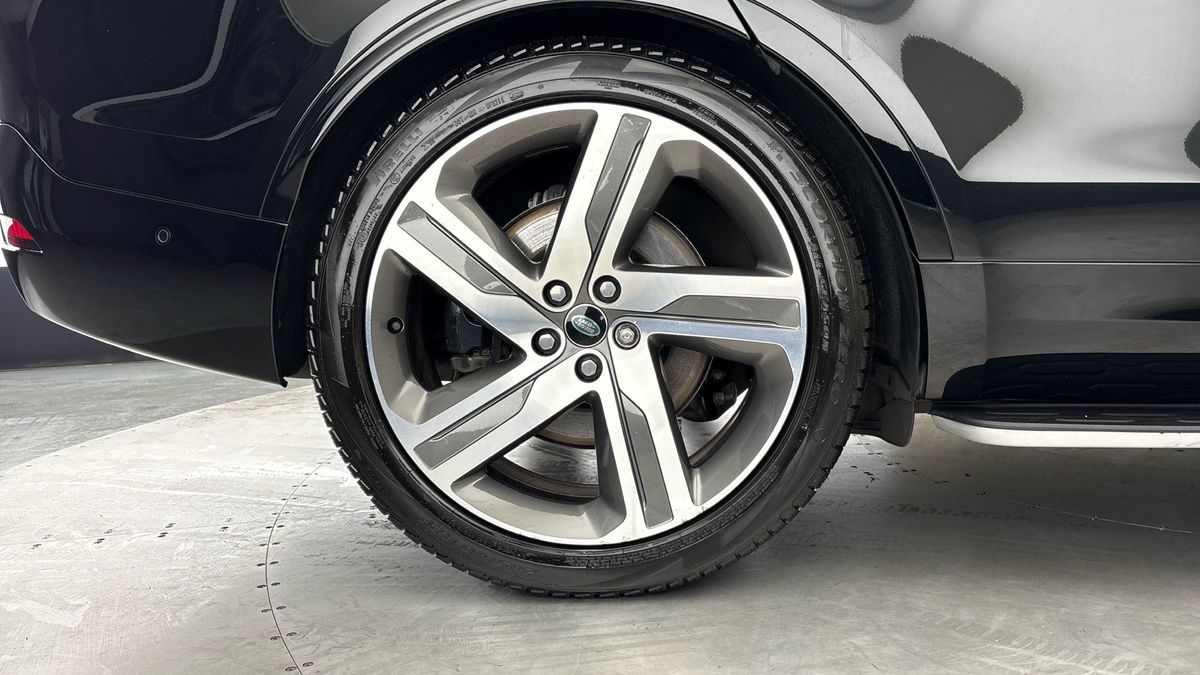 Land Rover Discovery Image 10