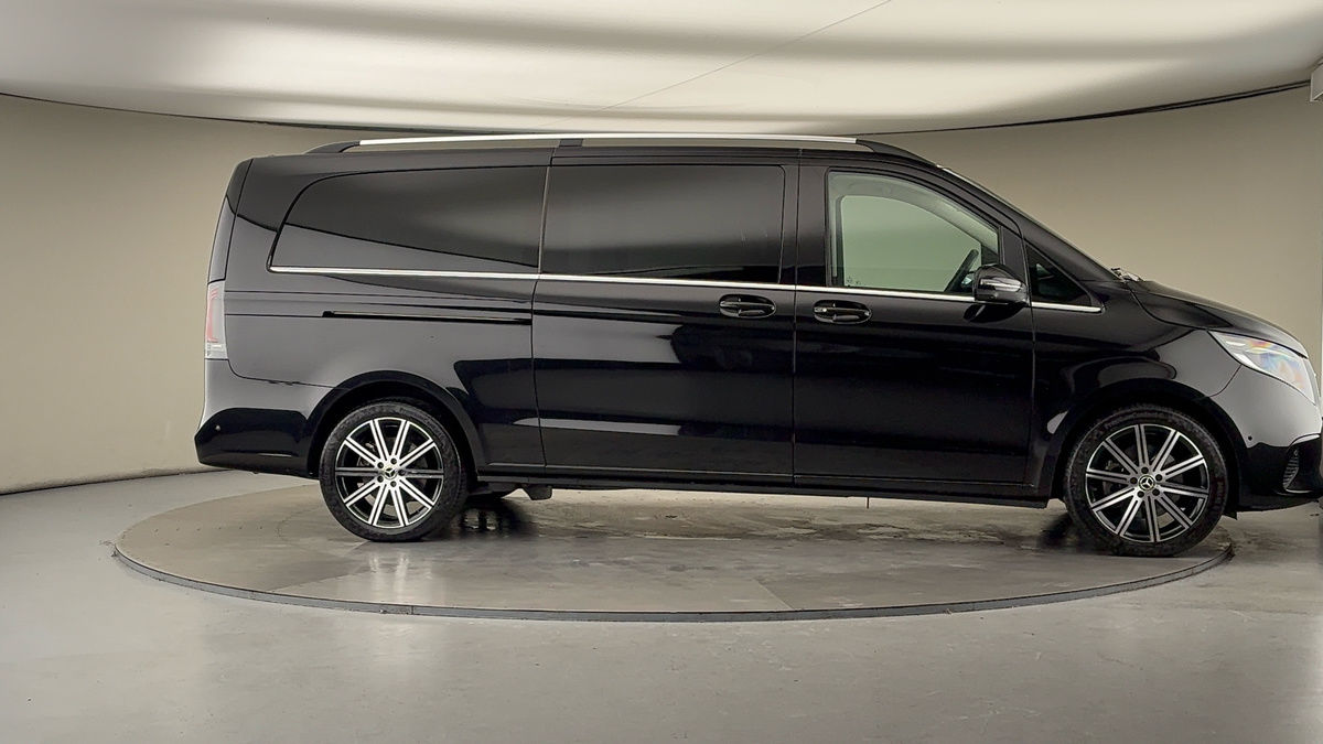 More views of Mercedes-Benz V Class