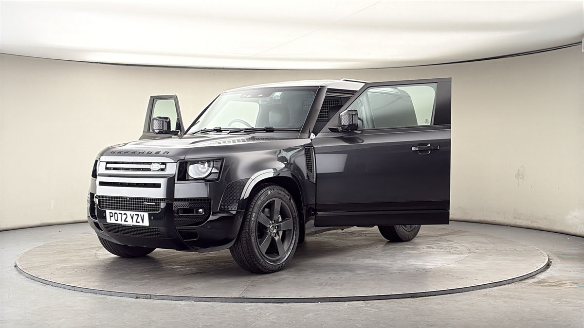 More views of Land Rover Defender 90