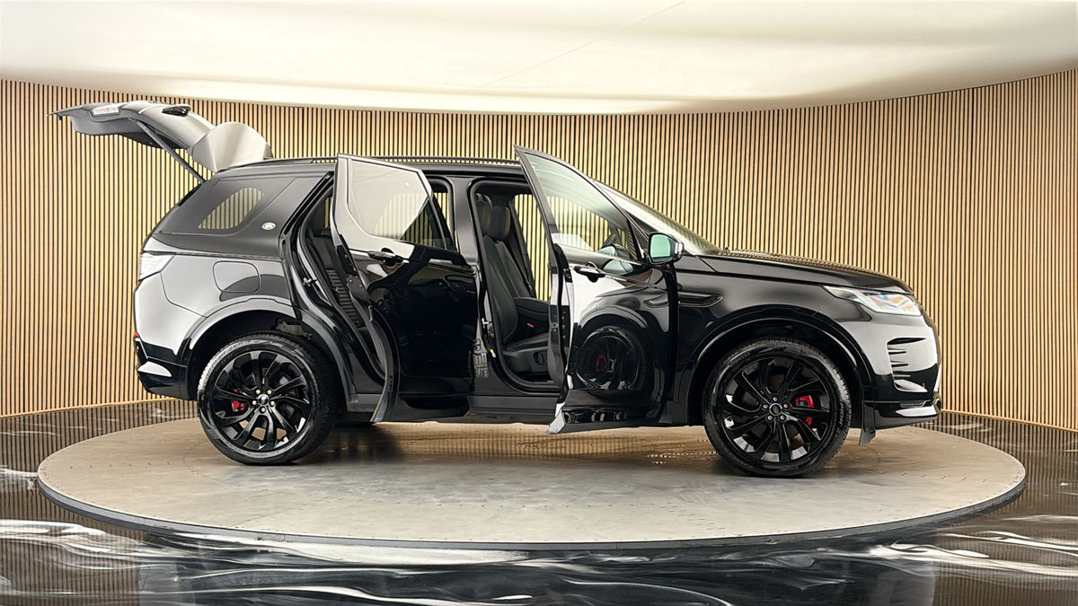 More views of Land Rover Discovery Sport