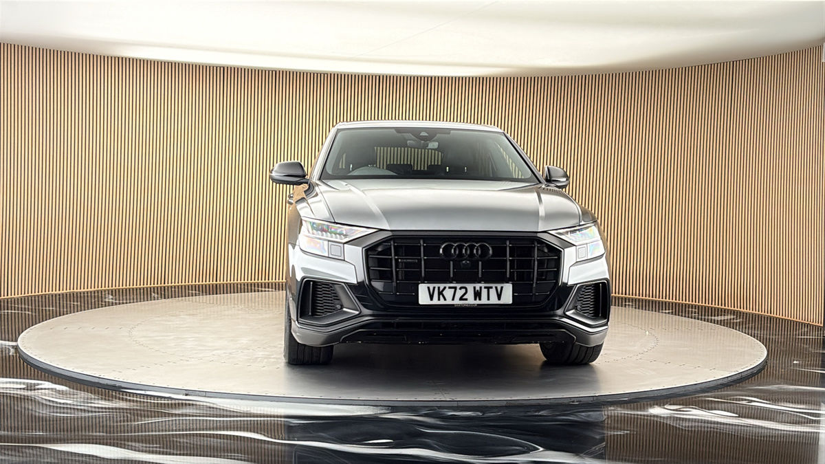 More views of Audi Q8
