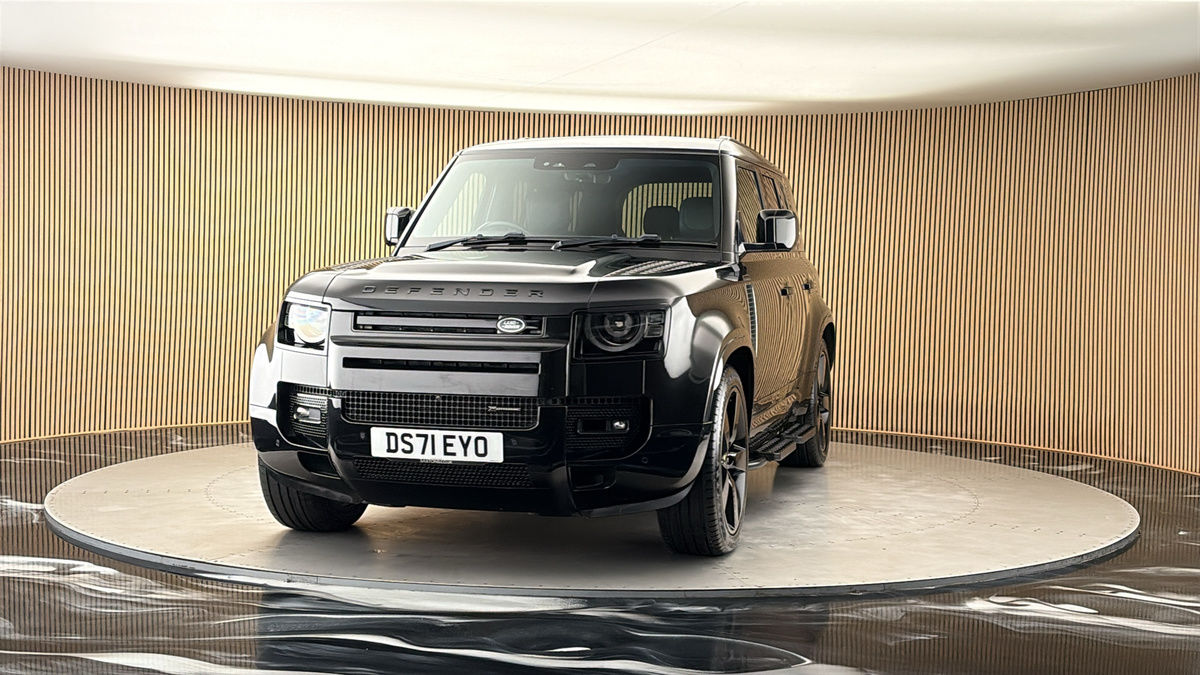 More views of Land Rover Defender 110